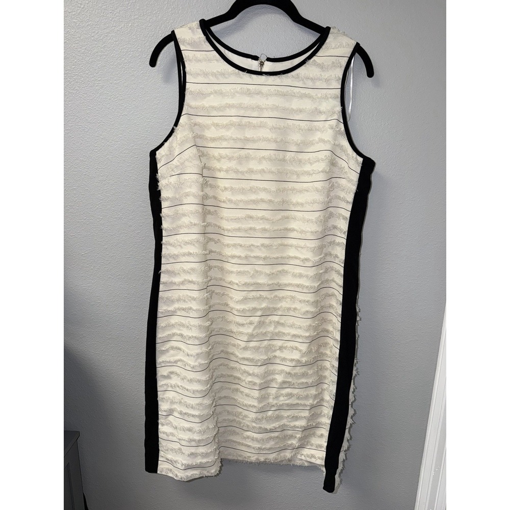 Vince Camuto Women's Size 12 Ivory Black Textured Sleeveless Shift Dress Lined